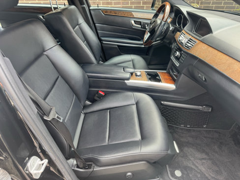 Used 2014 Mercedes-Benz E 350 4MATIC Sedan image 12