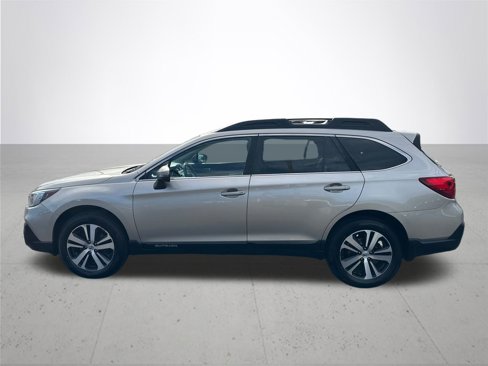 Used 2018 Subaru Outback 3.6R Limited image 10