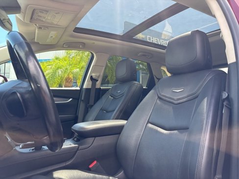 Used 2018 Cadillac XT5 Luxury w/ Driver Awareness Package image 10
