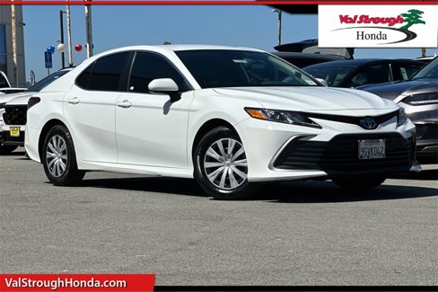 Used 2023 Toyota Camry LE image 1