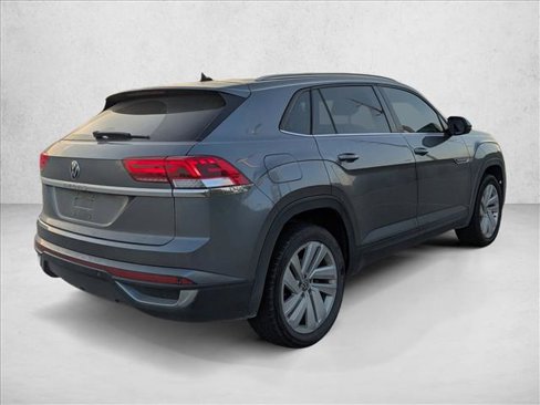 Used 2021 Volkswagen Atlas Cross Sport SE w/ Panoramic Sunroof Package image 5