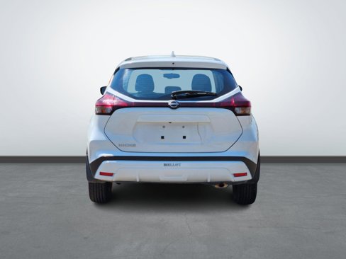 Used 2024 Nissan Kicks S image 4