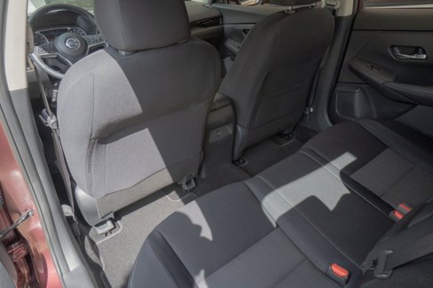 Used 2020 Nissan Sentra SV image 18