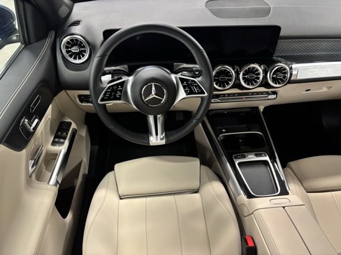 Certified 2025 Mercedes-Benz GLB 250 image 11
