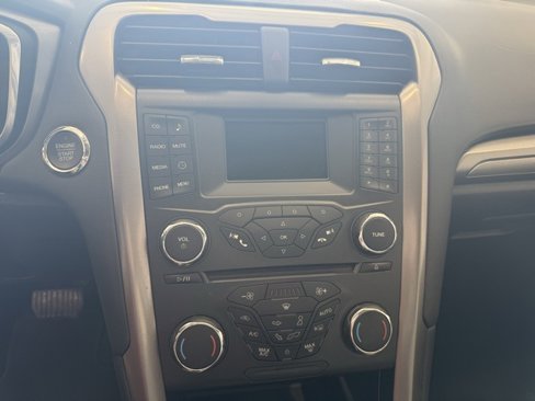 Used 2017 Ford Fusion S image 21