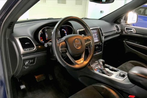 Used 2018 Jeep Grand Cherokee Trailhawk image 2