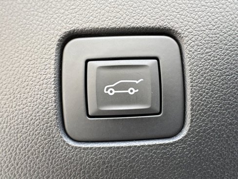 Certified 2024 Buick Envista Avenir image 18