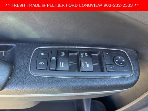 Used 2015 Chrysler 300 C w/ Light Group image 24