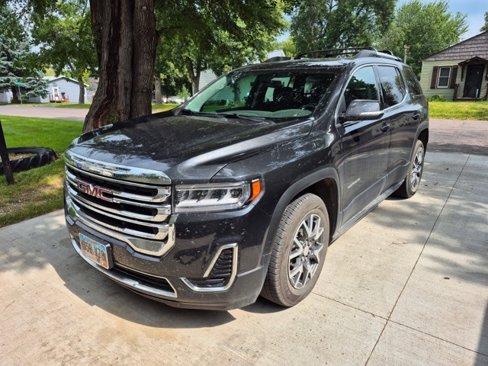 Used 2020 GMC Acadia SLE image 2