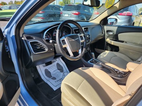 Used 2012 Chrysler 200 Touring w/ Cold Weather Group image 2