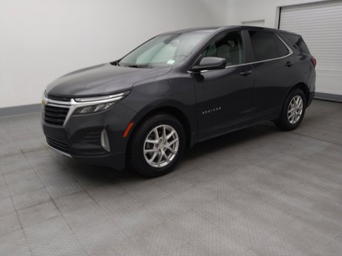 Used 2022 Chevrolet Equinox LT image 2