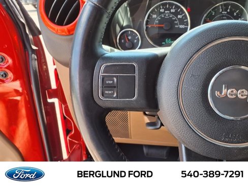 Used 2014 Jeep Wrangler Unlimited Sahara image 21