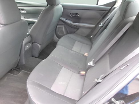 Used 2024 Nissan Sentra SV image 9