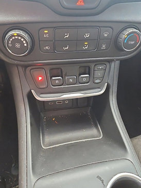 Used 2018 GMC Terrain SLE image 17