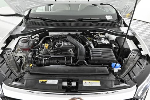 Used 2024 Volkswagen Jetta SE image 29