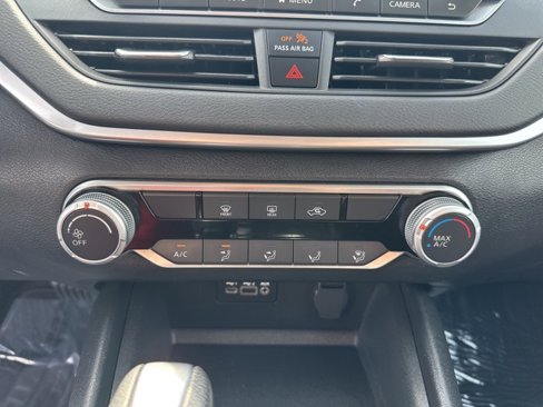 Used 2022 Nissan Altima 2.5 SV image 23