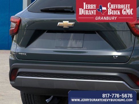New 2025 Chevrolet Trax LT w/ Driver Confidence Package image 17