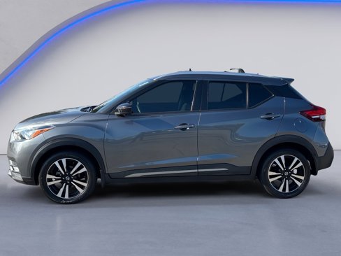 Used 2020 Nissan Kicks SR image 13