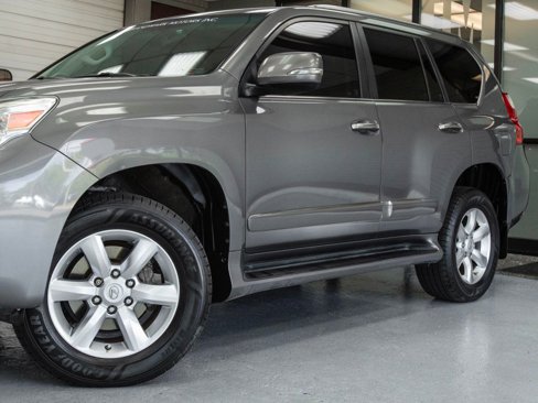 Used 2013 Lexus GX 460 image 12