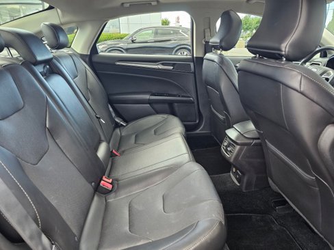 Used 2016 Ford Fusion Energi Titanium w/ Driver Assist Package image 16