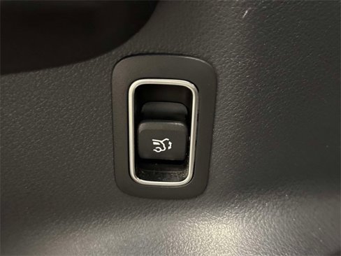 Used 2023 Mercedes-Benz GLB 250 4MATIC image 19