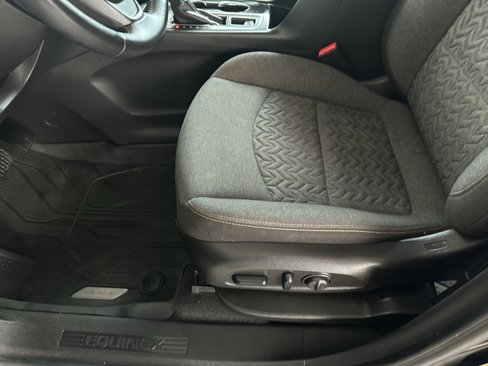 Used 2022 Chevrolet Equinox LT image 12