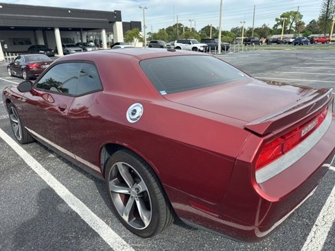 Used 2014 Dodge Challenger SXT image 6