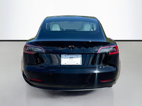 Used 2019 Tesla Model 3 image 6