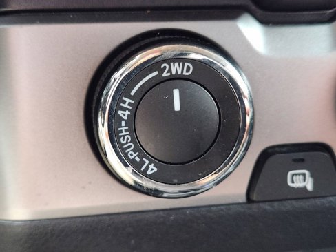 Used 2020 Toyota Tacoma SR image 20