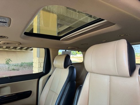 Used 2016 Kia Sedona SX Limited image 20