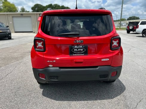 Used 2019 Jeep Renegade Latitude image 8