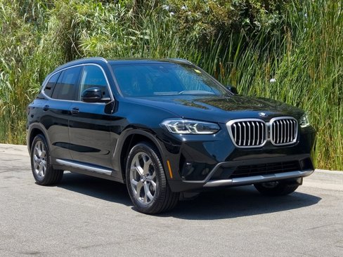Used 2023 BMW X3 sDrive30i w/ Premium Package image 2