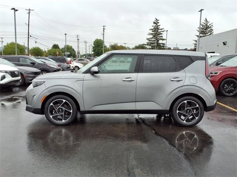 Certified 2023 Kia Soul EX image 4