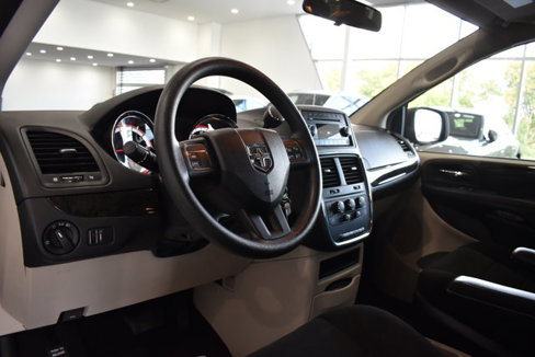 Used 2012 Dodge Grand Caravan SE image 14