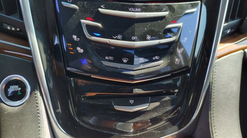 Used 2017 Cadillac Escalade Luxury image 28