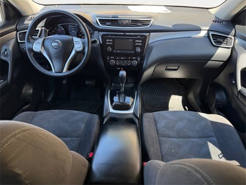 Used 2016 Nissan Rogue SV image 10