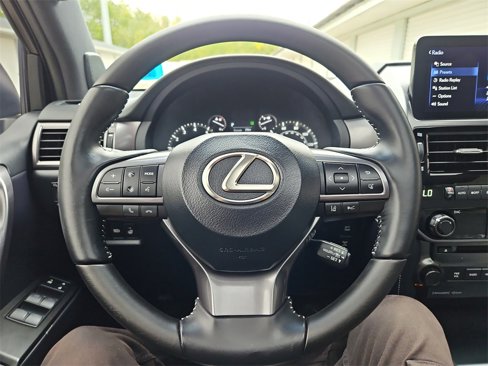 Used 2023 Lexus GX 460 image 34