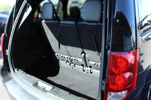 Used 2013 Dodge Grand Caravan R/T w/ Safety Sphere Group image 17