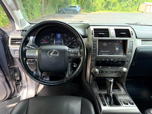 Used 2016 Lexus GX 460 w/ Preferred Accessory Package image 8