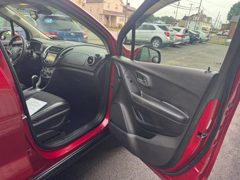 Used 2015 Chevrolet Trax LT w/ LT Plus Package image 26