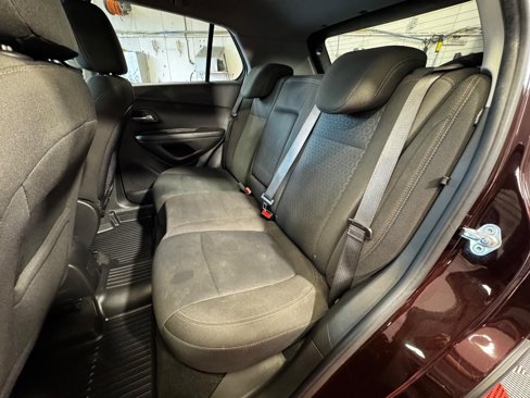 Used 2020 Chevrolet Trax LS image 13