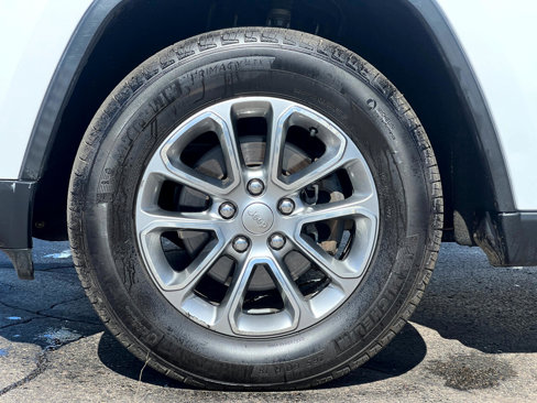 Used 2016 Jeep Grand Cherokee Limited image 40