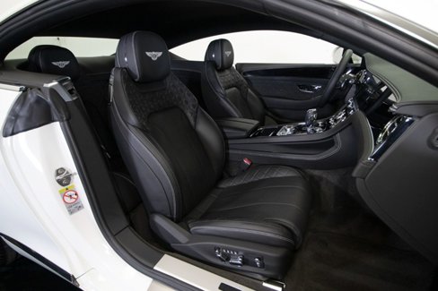 Used 2020 Bentley Continental GT V8 image 47