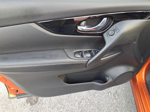 Certified 2021 Nissan Rogue Sport SL image 14
