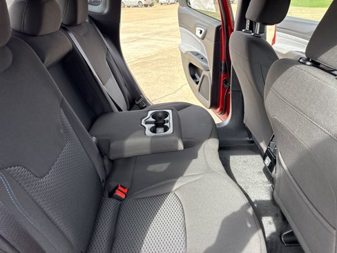 New 2025 Jeep Compass Sport image 32