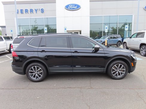Used 2019 Volkswagen Tiguan SE image 4