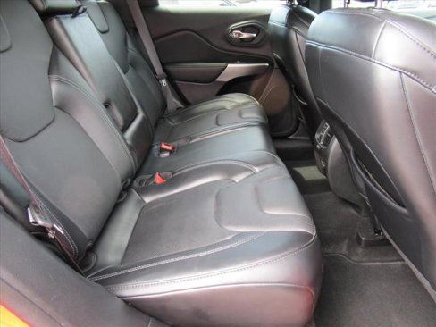 Used 2021 Jeep Cherokee High Altitude image 32