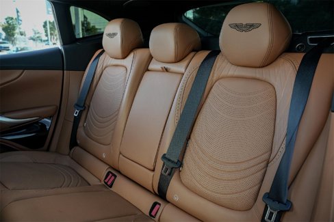 Used 2023 Aston Martin DBX image 40