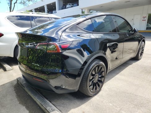 Used 2023 Tesla Model Y Long Range image 5