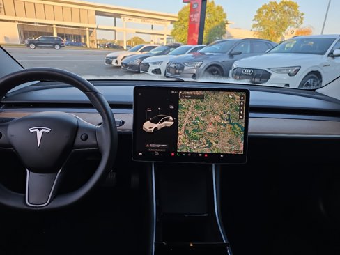 Used 2020 Tesla Model 3 Standard Range Plus image 47